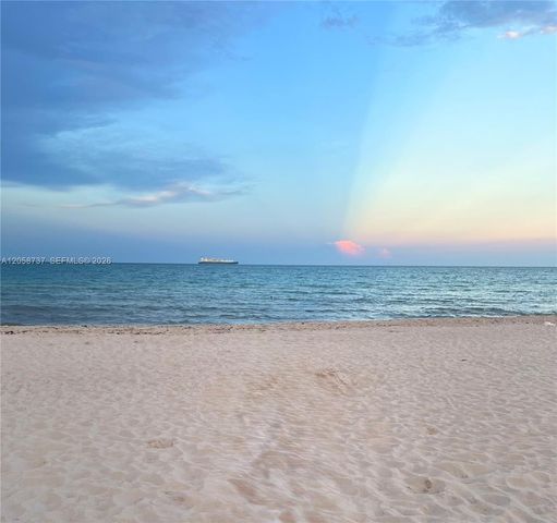 7620 Carlyle Ave 502, Miami Beach, FL 33141