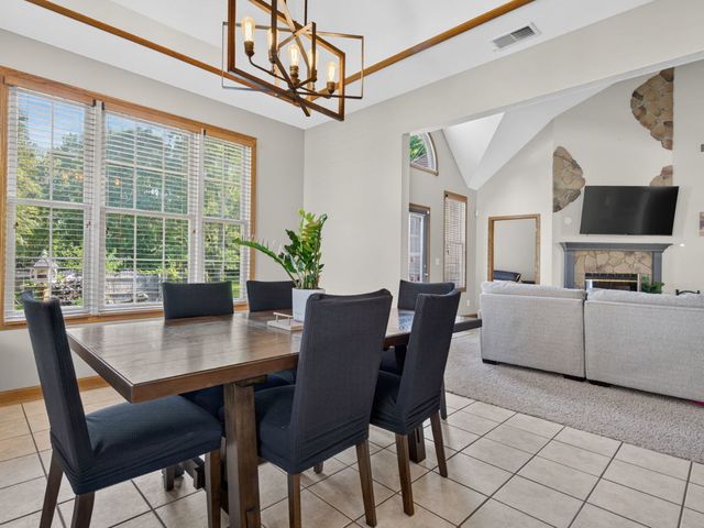 878 W Kennedy Road, Braidwood, IL 60408
