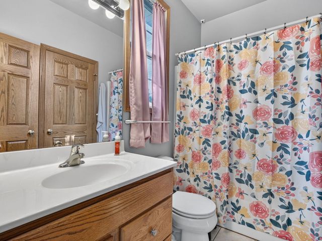 878 W Kennedy Road, Braidwood, IL 60408