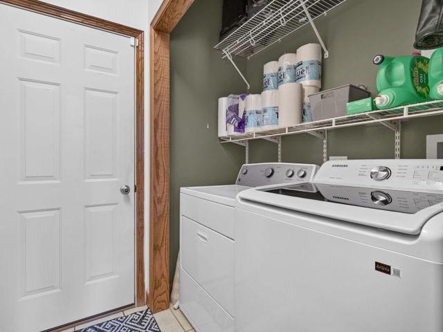 878 W Kennedy Road, Braidwood, IL 60408