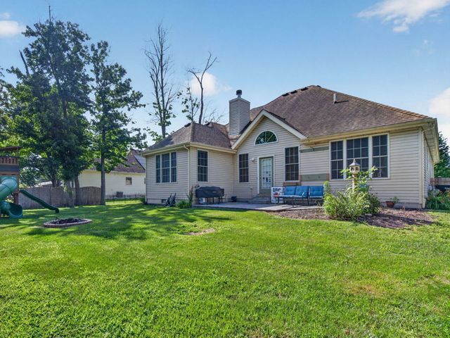 878 W Kennedy Road, Braidwood, IL 60408