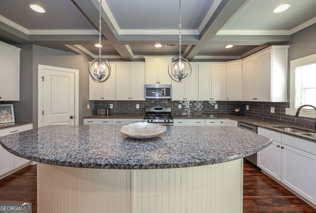 4669 Sierra Creek Drive, Hoschton, GA 30548