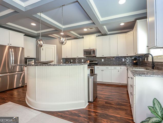 4669 Sierra Creek Drive, Hoschton, GA 30548