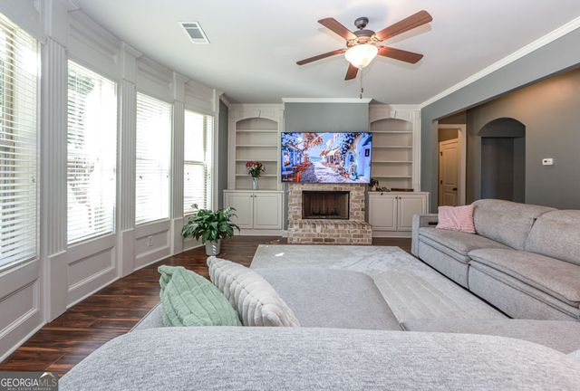 4669 Sierra Creek Drive, Hoschton, GA 30548