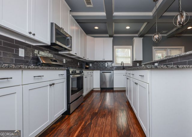 4669 Sierra Creek Drive, Hoschton, GA 30548