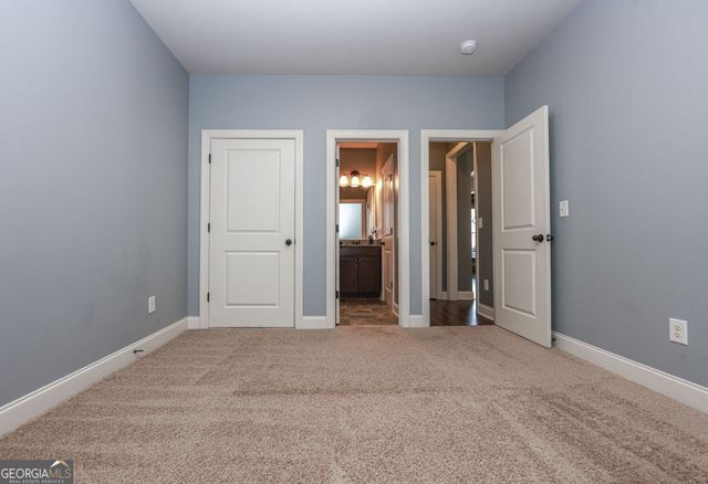 4669 Sierra Creek Drive, Hoschton, GA 30548