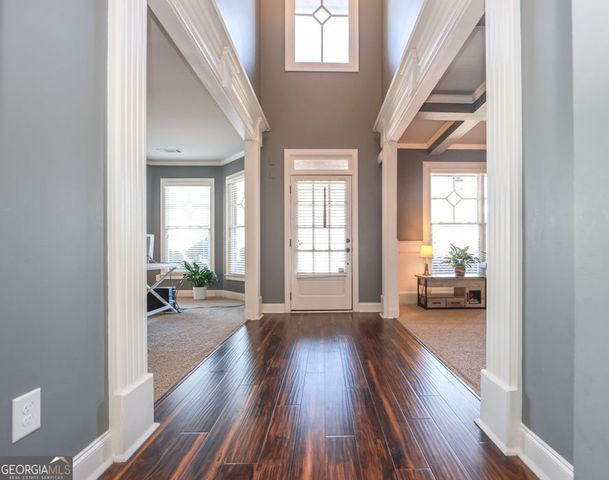 4669 Sierra Creek Drive, Hoschton, GA 30548