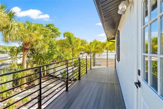 307 161ST AVENUE, Redington Beach, FL 33708