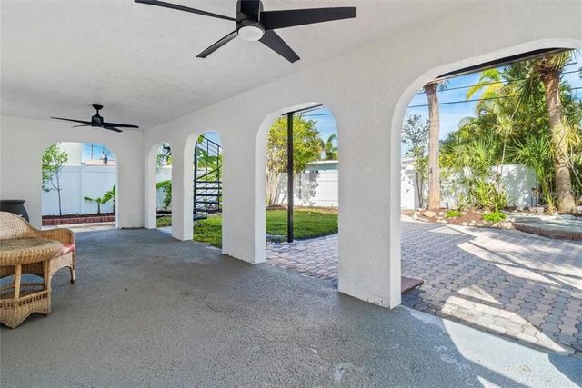 307 161ST AVENUE, Redington Beach, FL 33708