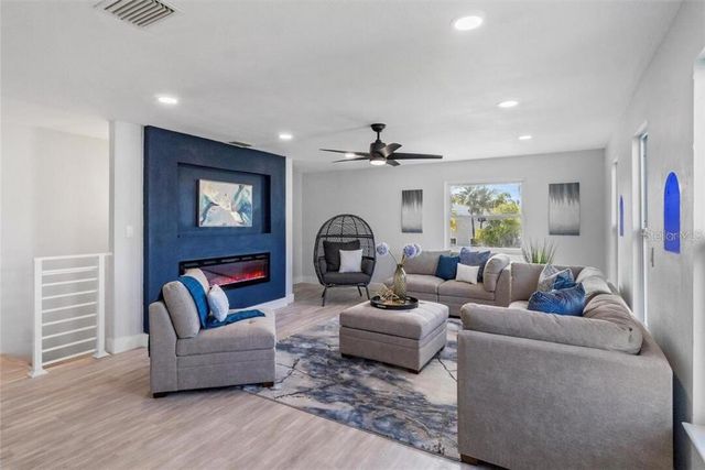 307 161ST AVENUE, Redington Beach, FL 33708