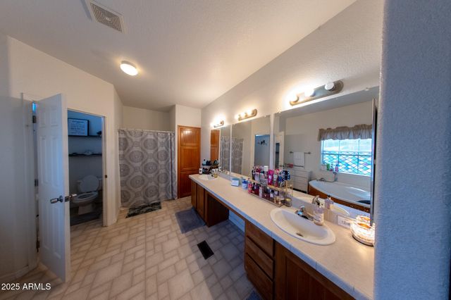 14361 S PADRES Road, Arizona City, AZ 85123