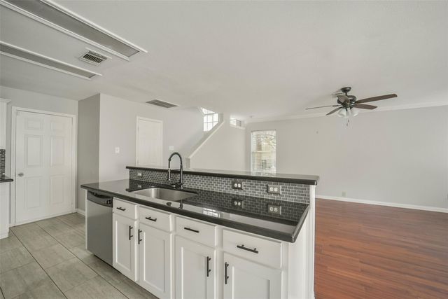 11 Verbena Bend Place, The Woodlands, TX 77382