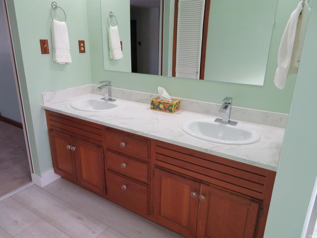 211 W Section Street, Milford, IN 46542