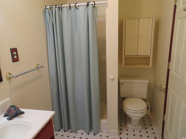 211 W Section Street, Milford, IN 46542