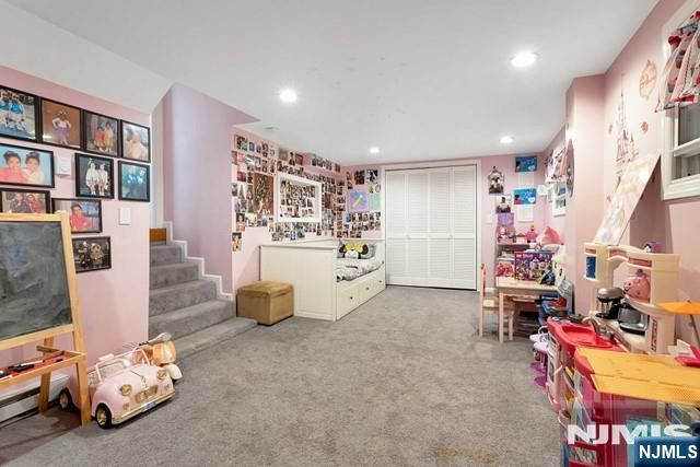 694 Center Street House, Ridgefield, NJ 07657