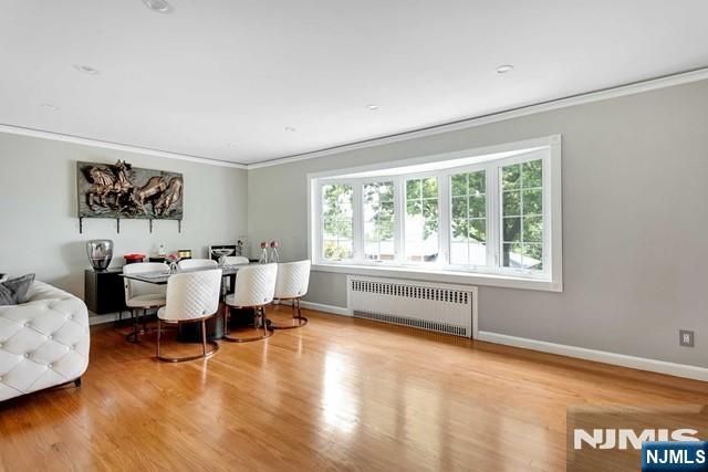 694 Center Street House, Ridgefield, NJ 07657
