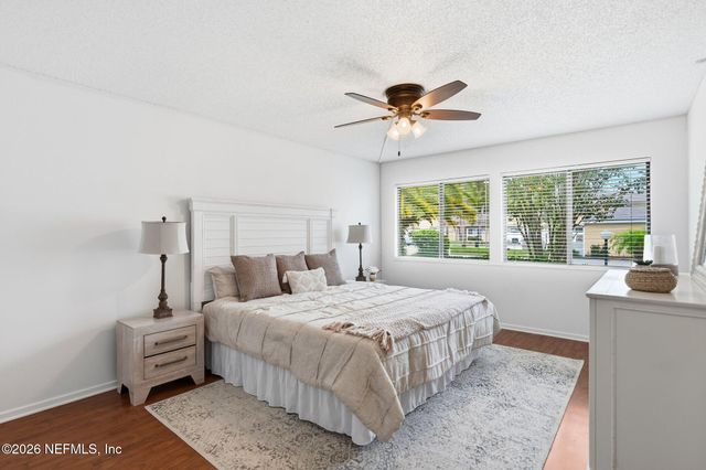 7910 LOS ROBLES Court, Jacksonville, FL 32256