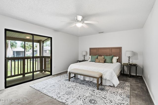 7910 LOS ROBLES Court, Jacksonville, FL 32256