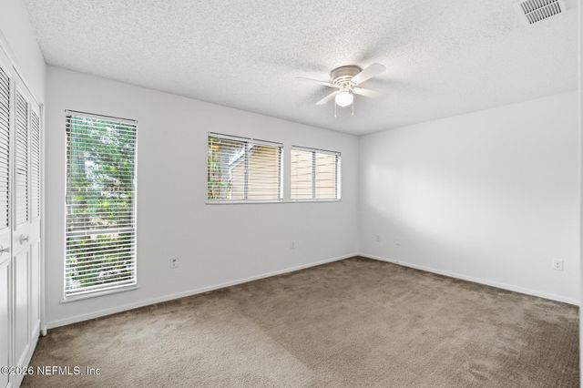 7910 LOS ROBLES Court, Jacksonville, FL 32256