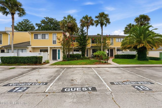 7910 LOS ROBLES Court, Jacksonville, FL 32256
