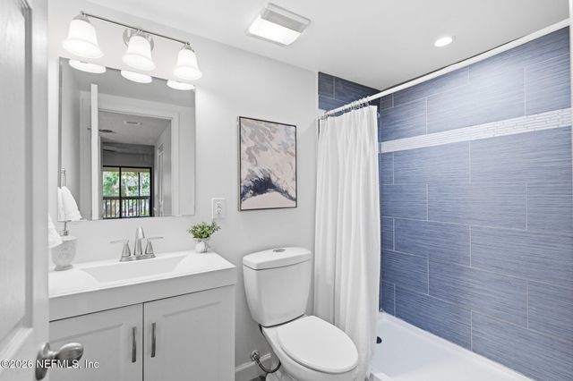 7910 LOS ROBLES Court, Jacksonville, FL 32256