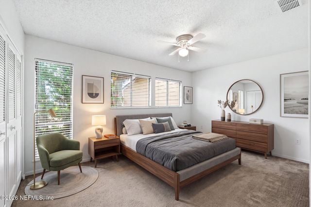 7910 LOS ROBLES Court, Jacksonville, FL 32256