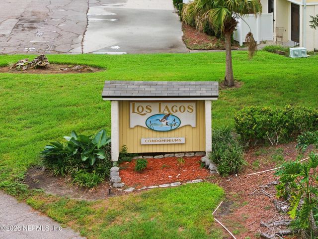 7910 LOS ROBLES Court, Jacksonville, FL 32256