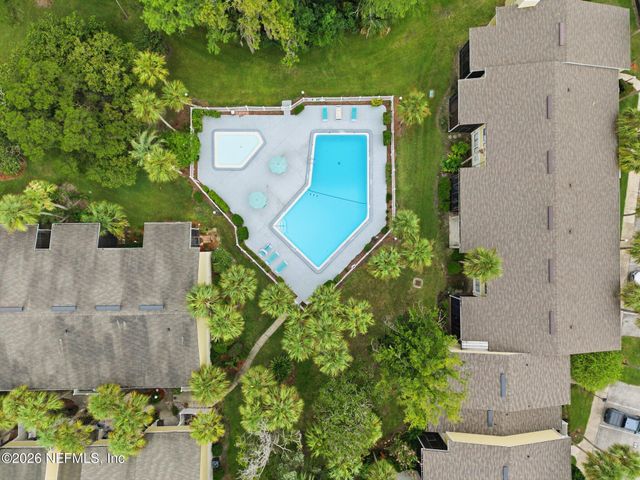 7910 LOS ROBLES Court, Jacksonville, FL 32256