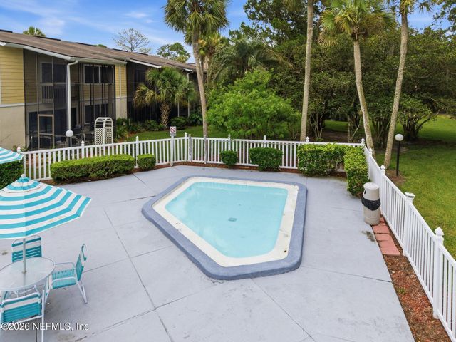 7910 LOS ROBLES Court, Jacksonville, FL 32256