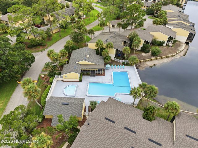 7910 LOS ROBLES Court, Jacksonville, FL 32256