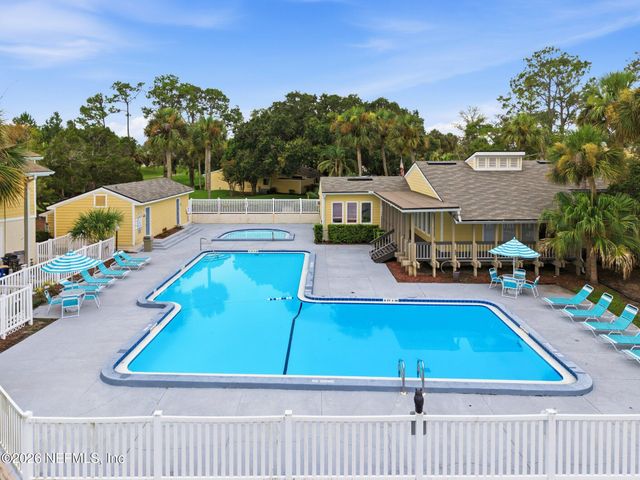 7910 LOS ROBLES Court, Jacksonville, FL 32256