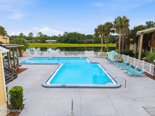 7910 LOS ROBLES Court, Jacksonville, FL 32256