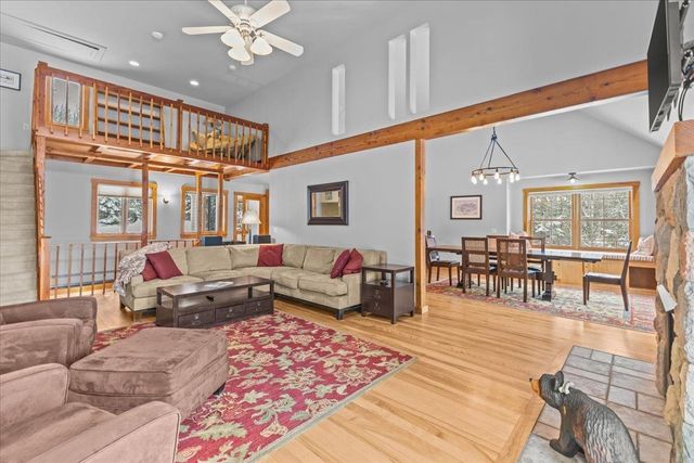 187 Lower Moulton Lane, Stowe, VT 05672