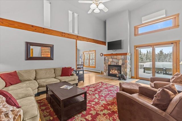 187 Lower Moulton Lane, Stowe, VT 05672