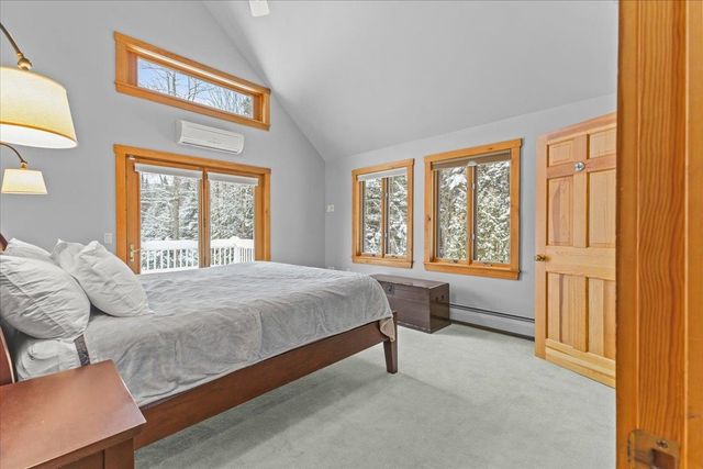 187 Lower Moulton Lane, Stowe, VT 05672