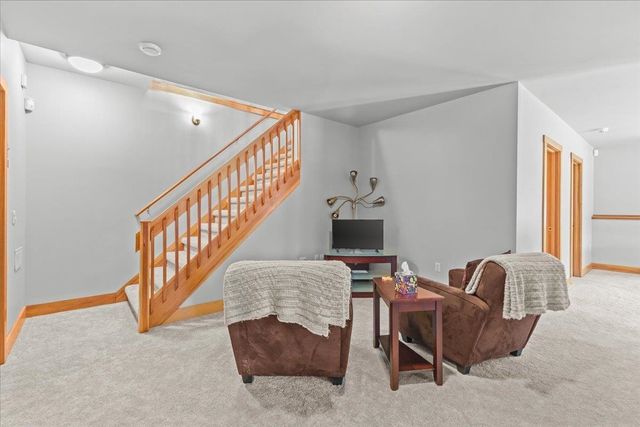 187 Lower Moulton Lane, Stowe, VT 05672