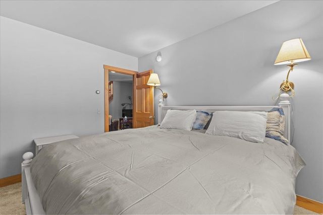 187 Lower Moulton Lane, Stowe, VT 05672