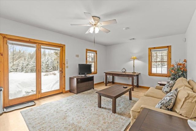 187 Lower Moulton Lane, Stowe, VT 05672