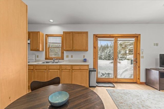 187 Lower Moulton Lane, Stowe, VT 05672