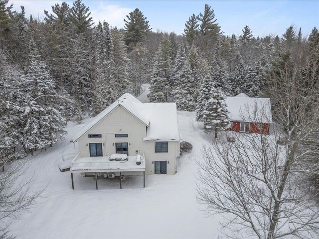 187 Lower Moulton Lane, Stowe, VT 05672