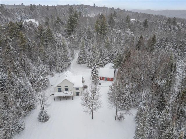 187 Lower Moulton Lane, Stowe, VT 05672