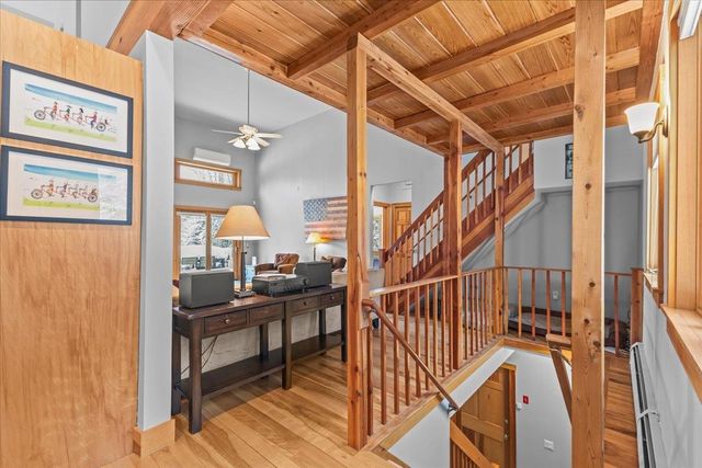 187 Lower Moulton Lane, Stowe, VT 05672