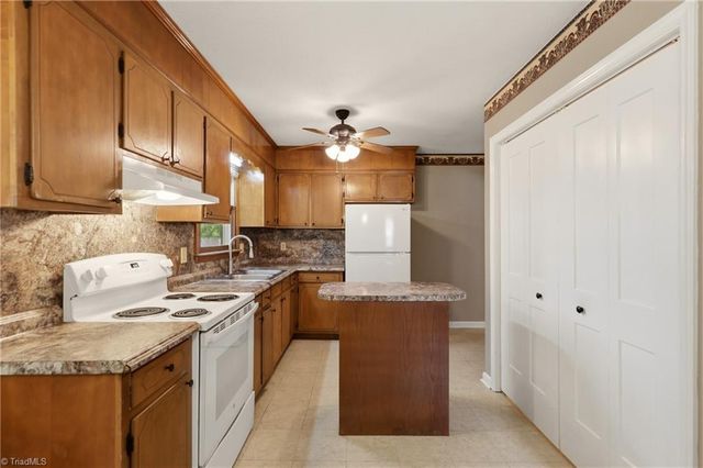 436 Elam Avenue, Eden, NC 27288