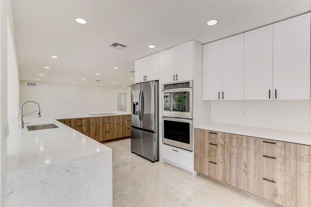 5591 NE 29th Avenue, Fort Lauderdale, FL 33308