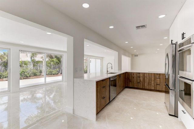 5591 NE 29th Avenue, Fort Lauderdale, FL 33308