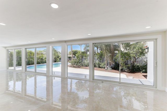 5591 NE 29th Avenue, Fort Lauderdale, FL 33308