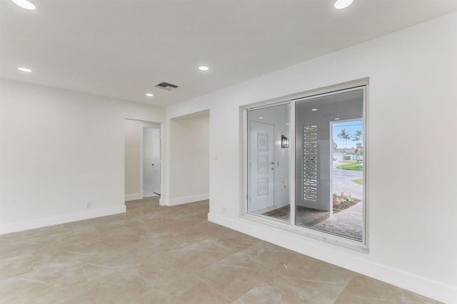 5591 NE 29th Avenue, Fort Lauderdale, FL 33308
