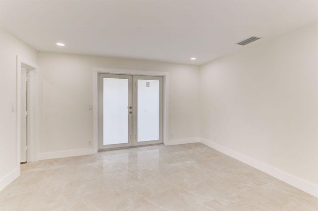 5591 NE 29th Avenue, Fort Lauderdale, FL 33308