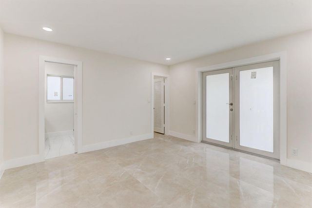 5591 NE 29th Avenue, Fort Lauderdale, FL 33308