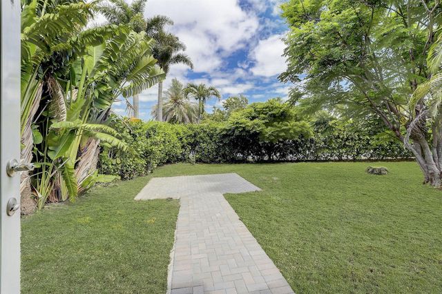5591 NE 29th Avenue, Fort Lauderdale, FL 33308